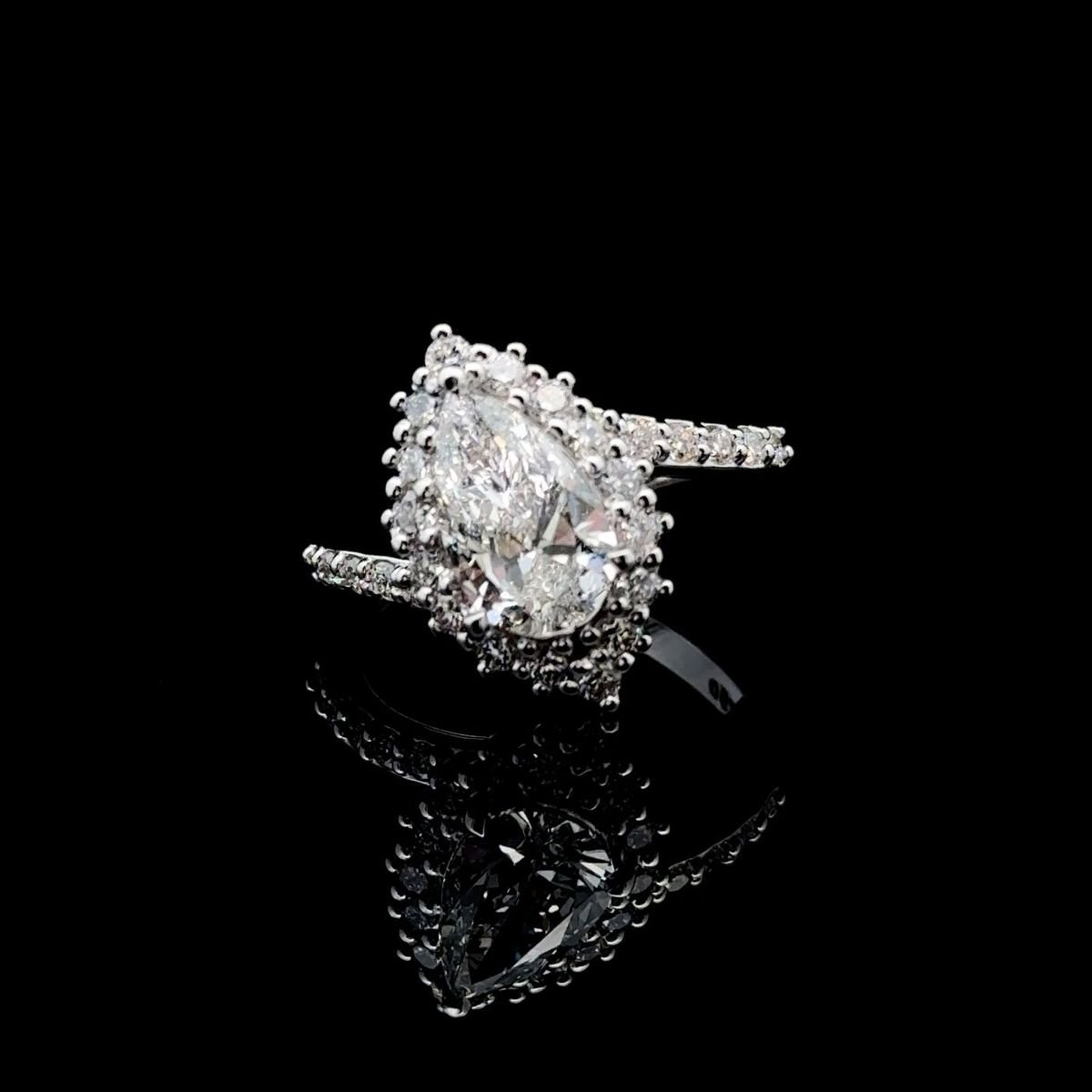 Léonie — Bague de fiançailles
